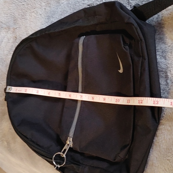 🌸Host Pick🌸💚Black & Silver Nike Compact Backpack - Picture 8 of 12